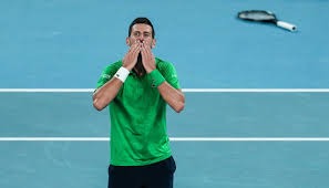 游泳技巧 ｜ 练习自由泳打腿：平衡、柔韧、放松三者缺一不可